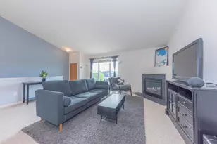 1104 Riversedge Dr, Saline, MI 48176 - Photo 2