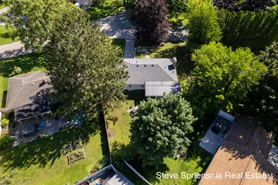 1355 Derby Drive NW, Grand Rapids, MI 49504 - Photo 12