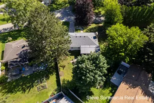 1355 Derby Dr NW, Grand Rapids, MI 49504 - Photo 12