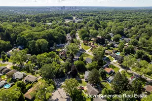 1355 Derby Dr NW, Grand Rapids, MI 49504 - Photo 10