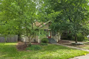 410 Griswold St, Jackson, MI 49203 - Photo 2