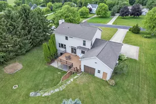 4379 Lori Lynn Ln, Dexter, MI 48130 - Photo 4