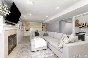 2680 Burgen Ct NE, Grand Rapids, MI 49525 - Photo 22