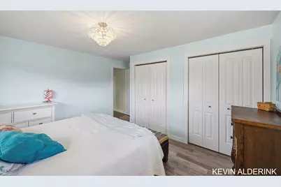 34 W 37th Street, Holland, MI 49423 - Photo 36