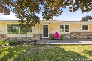 34 W 37th St, Holland, MI 49423 - Photo 1