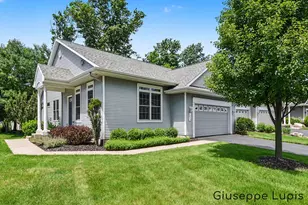 1023 Kensington St NW, Grand Rapids, MI 49534 - Photo 1