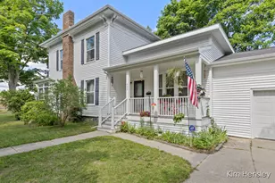 602 S Franklin St, Greenville, MI 48838 - Photo 1