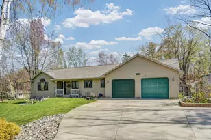 6304 Avon Ln, Cadillac, MI 49601 - Photo 4