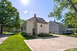 228 N Ottawa St, Zeeland, MI 49464 - Photo 46