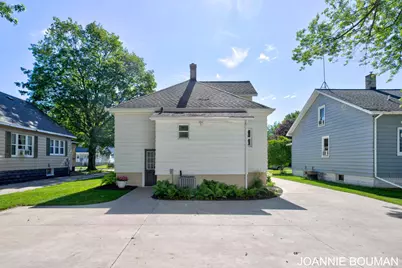 228 N Ottawa Street, Zeeland, MI 49464 - Photo 44
