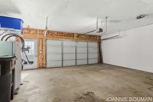 228 N Ottawa St, Zeeland, MI 49464 - Photo 38