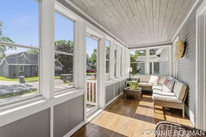 228 N Ottawa Street, Zeeland, MI 49464 - Photo 4