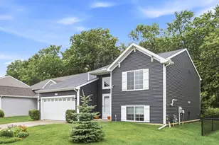 557 Swan River Dr, Benton Harbor, MI 49022 - Photo 30