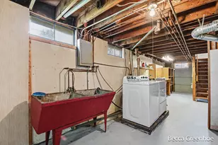 111 Katherine Dr NE, Grand Rapids, MI 49505 - Photo 22