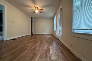 8 E South St, Hillsdale, MI 49242 - Photo 16