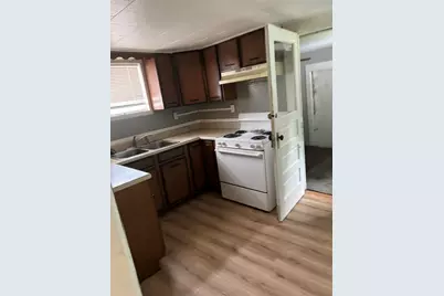 8 E South Street #8 &10, Hillsdale, MI 49242 - Photo 6