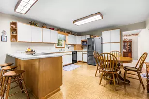 408 S Moorland Dr, Battle Creek, MI 49015 - Photo 6
