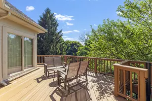 28044 Hickory Cir, Farmington, MI 48331 - Photo 42