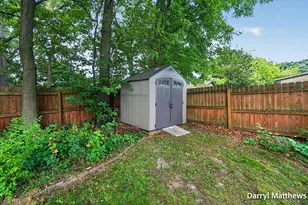 2046 Galahad St NE, Grand Rapids, MI 49525 - Photo 10