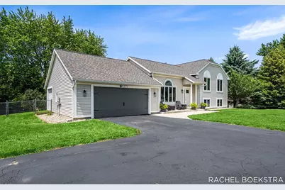 9271 Hessler Drive NE, Rockford, MI 49341 - Photo 4