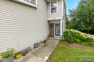 3292 Park Ridge Ln NE, Grand Rapids, MI 49525 - Photo 4