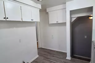 9245 Archdale St, Detroit, MI 48228 - Photo 6