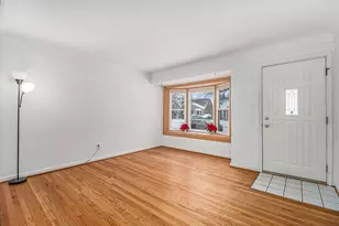 9885 Hubert Ave, Allen Park, MI 48101 - Photo 4