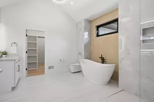 9034 York Crst Dr, Saline, MI 48176 - Photo 22
