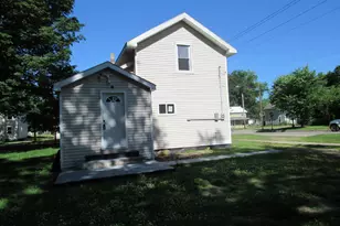 1200 4th St, Three Rivers, MI 49093 - Photo 10