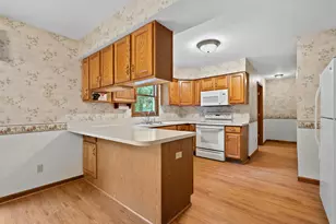52135 Nancy Ln, Three Rivers, MI 49093 - Photo 14