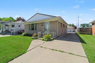 24725 Hass St, Dearborn Heights, MI 48127 - Photo 2