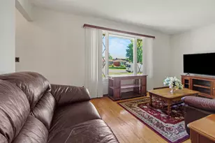 24725 Hass St, Dearborn Heights, MI 48127 - Photo 4