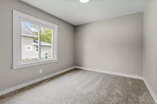 819 Harding St NW, Grand Rapids, MI 49544 - Photo 14