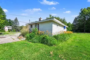 101 Millburg Dr, Benton Harbor, MI 49022 - Photo 12