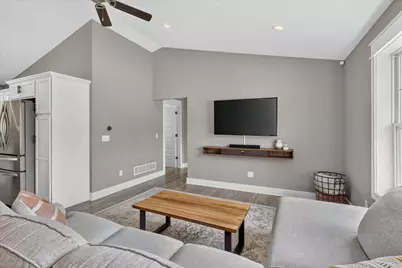 2747 4 Mile Road NW, Grand Rapids, MI 49544 - Photo 10