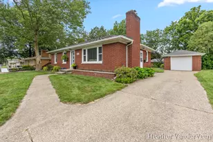 1281 Blanchard St SW, Wyoming, MI 49509 - Photo 2