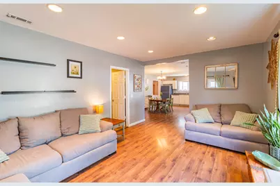 227 N Franklin Street, Lawton, MI 49065 - Photo 6