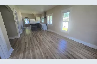 1349 W Michigan Avenue W, Battle Creek, MI 49037 - Photo 2