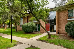 1213 Island Dr, Ann Arbor, MI 48105 - Photo 4