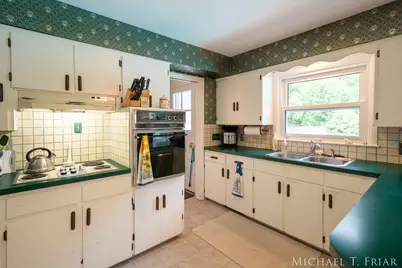 1705 Derbyshire Street SE, Grand Rapids, MI 49508 - Photo 20