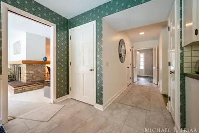 1705 Derbyshire Street SE, Grand Rapids, MI 49508 - Photo 34