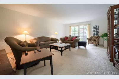 1705 Derbyshire Street SE, Grand Rapids, MI 49508 - Photo 10
