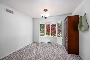 271 Glendale St, Holland, MI 49423 - Photo 12