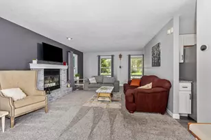 2576 Mapleview St SE, Grand Rapids, MI 49508 - Photo 6