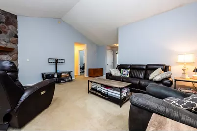 6515 Niagara Circle, Stevensville, MI 49127 - Photo 6
