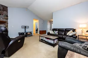 6515 Niagara Cir, Stevensville, MI 49127 - Photo 6