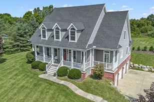 7812 Fountain Hills Ln, Davisburg, MI 48350 - Photo 2