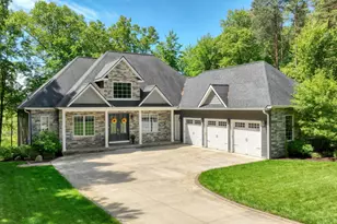 7026 Sanctuary Dr, Jackson, MI 49201 - Photo 2