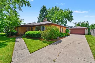 1849 Avondale Dr SE, Grand Rapids, MI 49506 - Photo 2