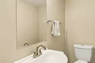 2041 W Franklin Dr, Canton, MI 48187 - Photo 12